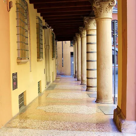 Appartamento Alle Due Torri Bologna Exterior photo
